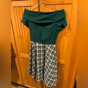 Elegant Green Plaid Off-Shoulder A-Line Skirt